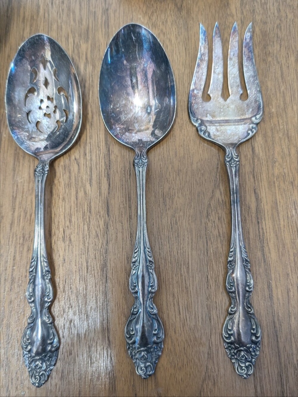 Vintage 1967 1881 Rogers Oneida Ltd. Baroque Rose Silverplated 3-Piece Serving S